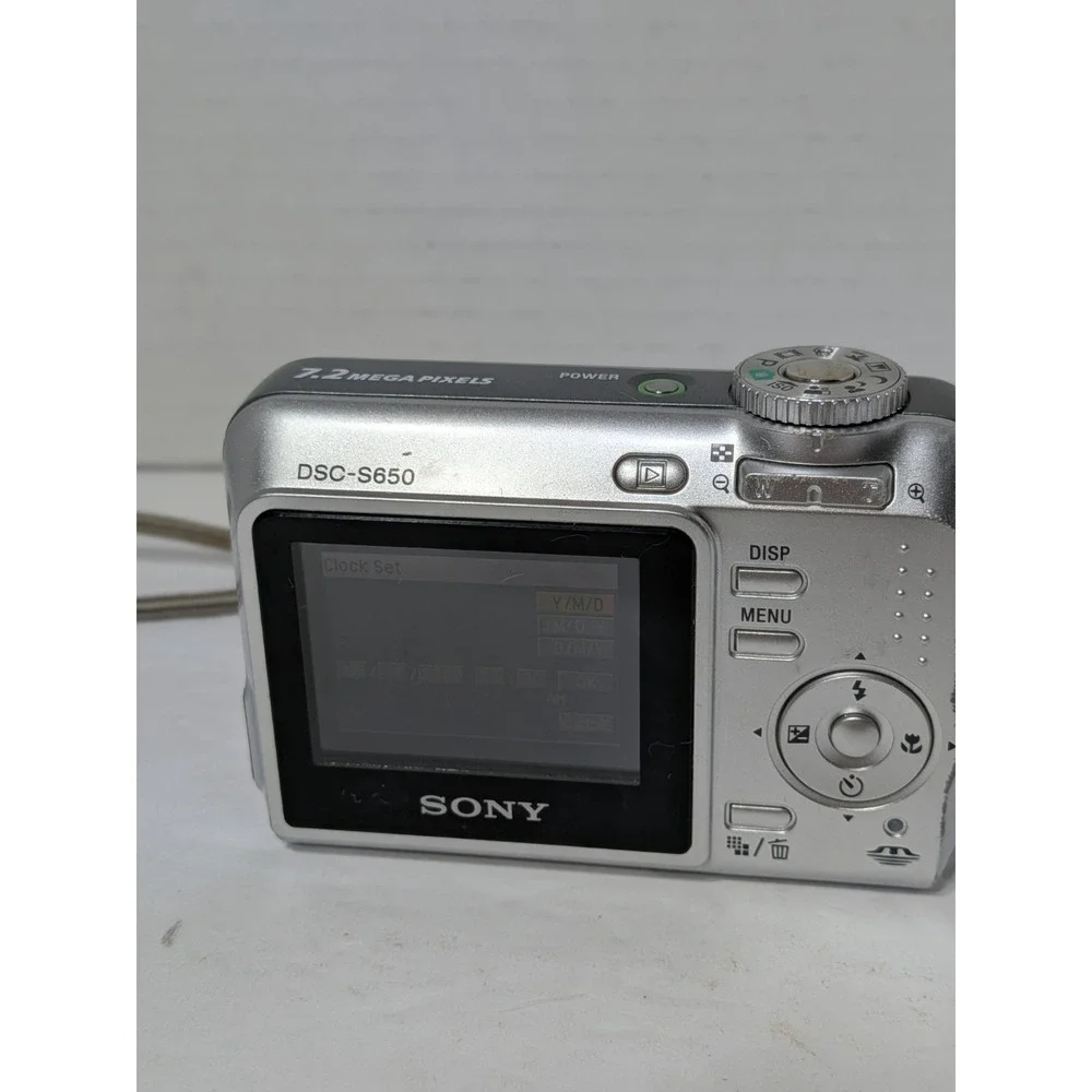 Sony Cyber-shot DSC-S650 7.2MP Digital Camera Silver 3x Optical Zoom Y2K Retro